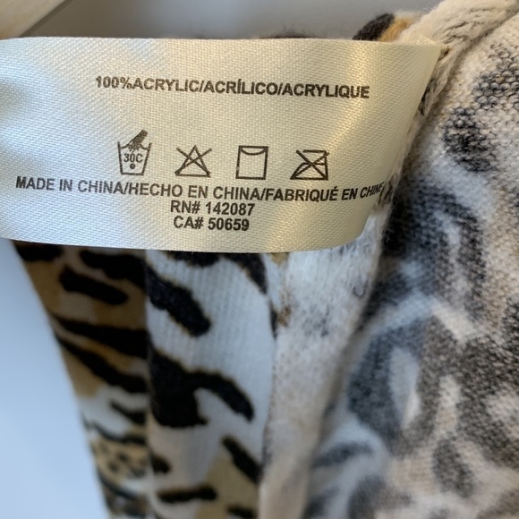 Leopard Print Women's Scarf - Picture 9 of 9